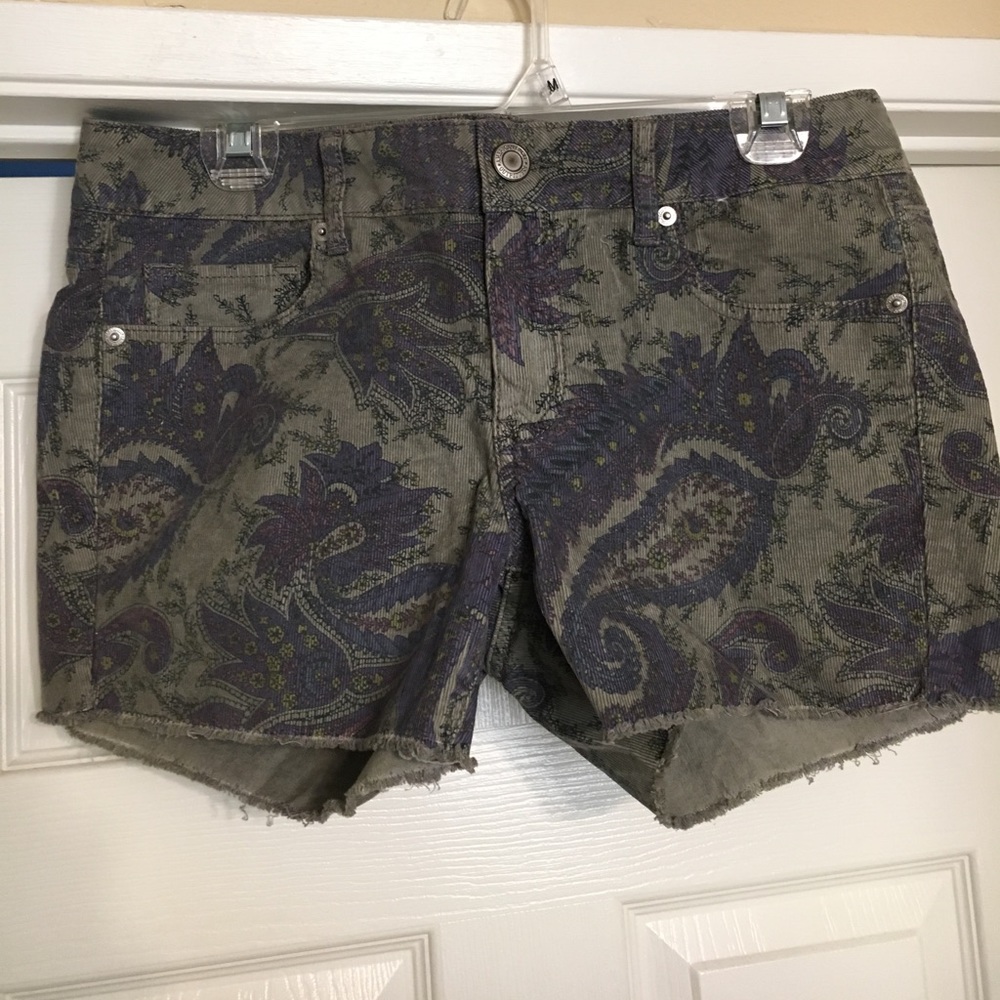American Eagle midi shorts sz 12 stretch
